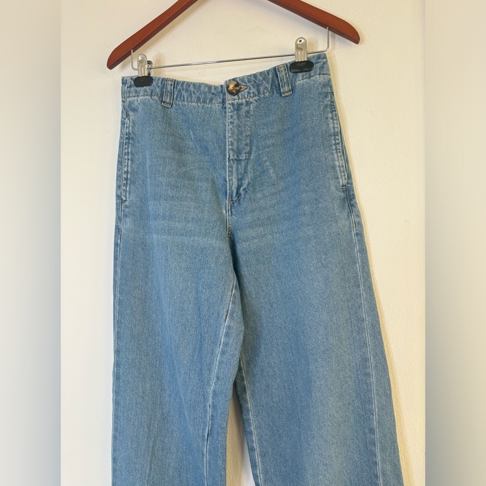 ZARA MEDIUM WASH STRAIGHT LEG JEANS SZ US 4 - Picture 2 of 10